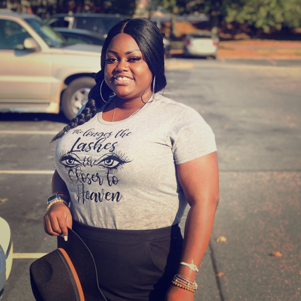 Meet your Posher, Nicole